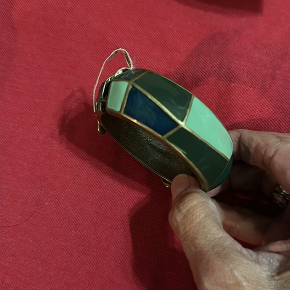 NEW.. Rare and unique jewelry set- enamel workmanship on all pieces - Picture 9 of 9